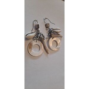 Beautiful Shell Dangle Earrings